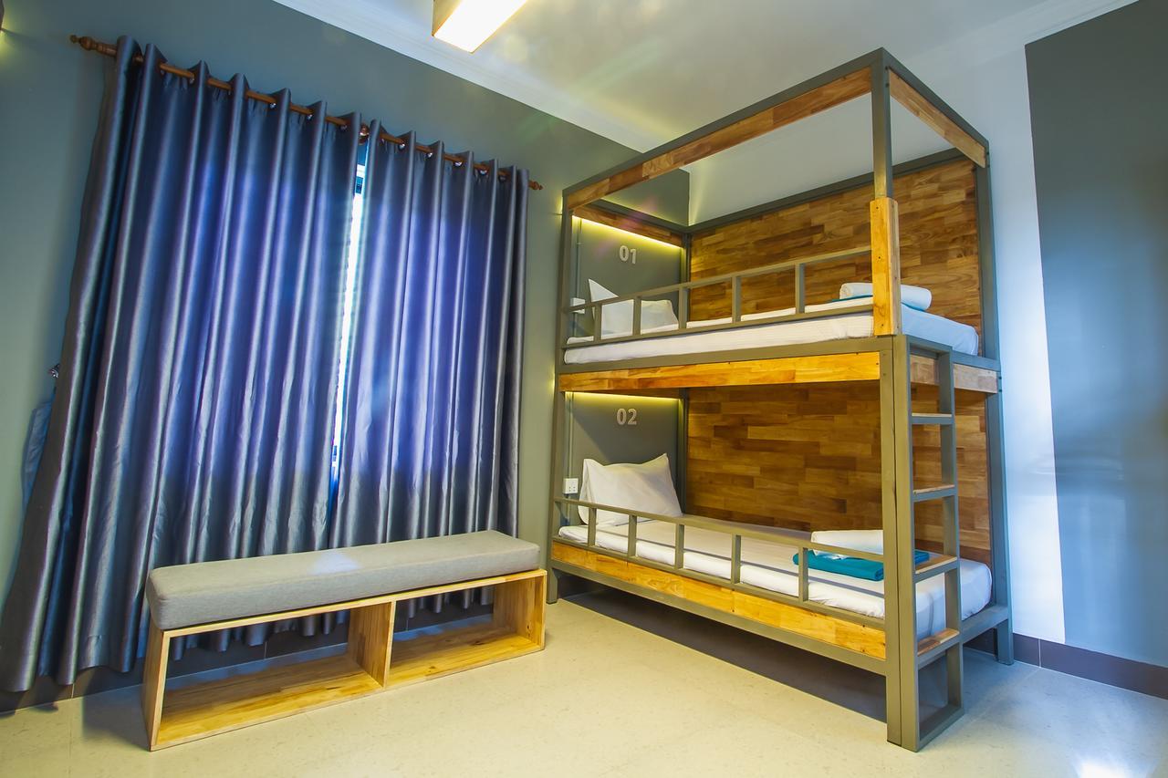 Sleep Pod Hostel Siem Reap Esterno foto